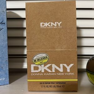 DKNY BE DELICIOUS perfume